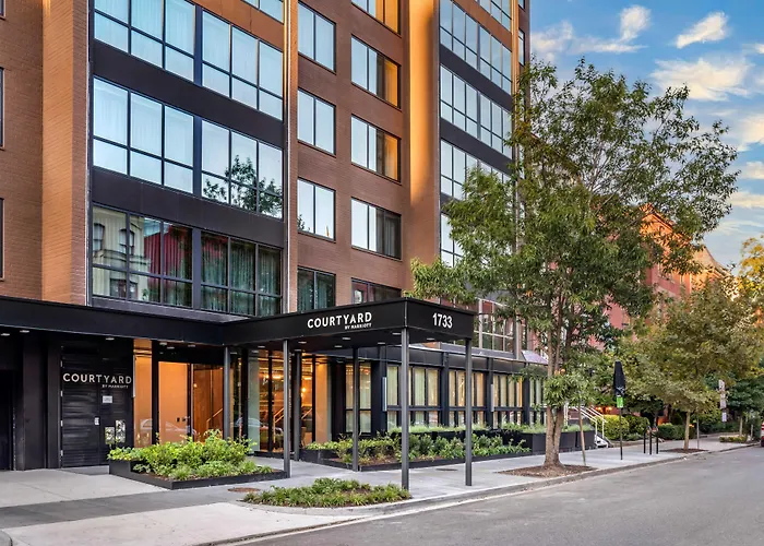 Courtyard By Marriott Washington, Dc Dupont Circle