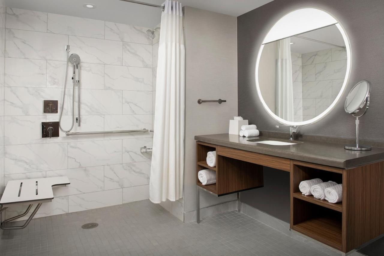 Courtyard By Marriott Washington, Dc Dupont Circle Hotel